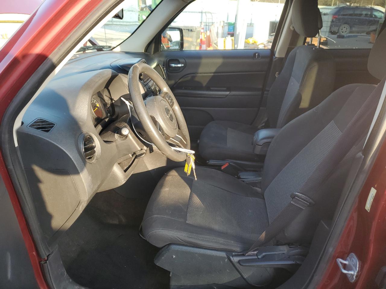 2014 Jeep Liberty (Patriot) - Image 7