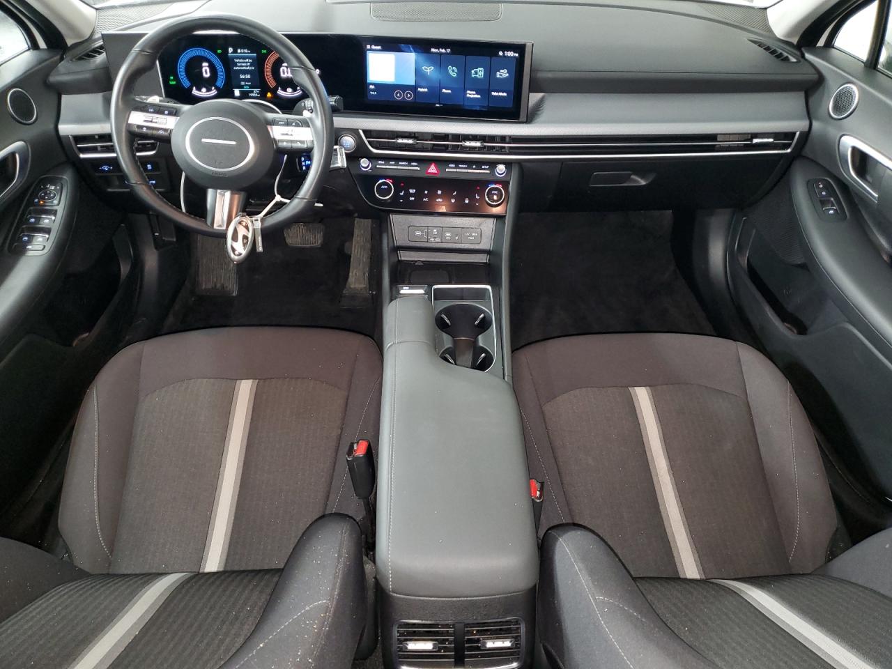 2024 Hyundai Sonata - Image 8