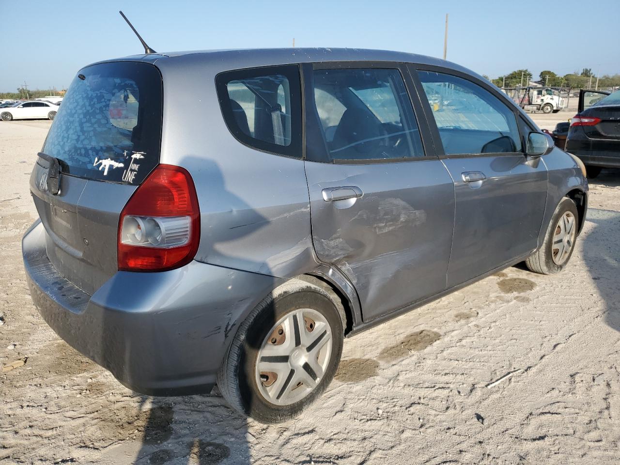 2008 Honda Fit - Image 3