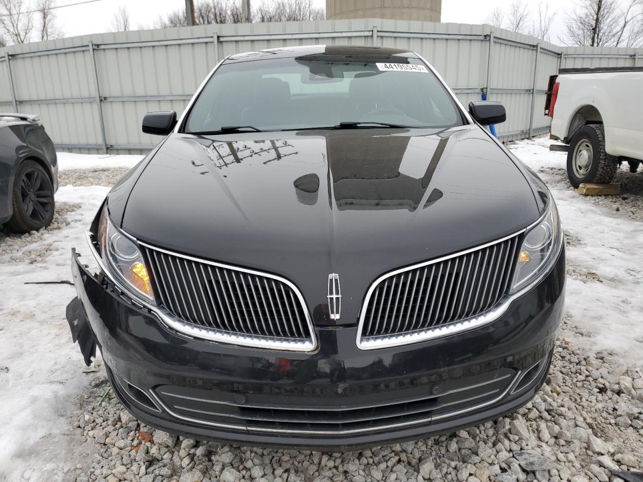 2015 Lincoln MKS - Image 5