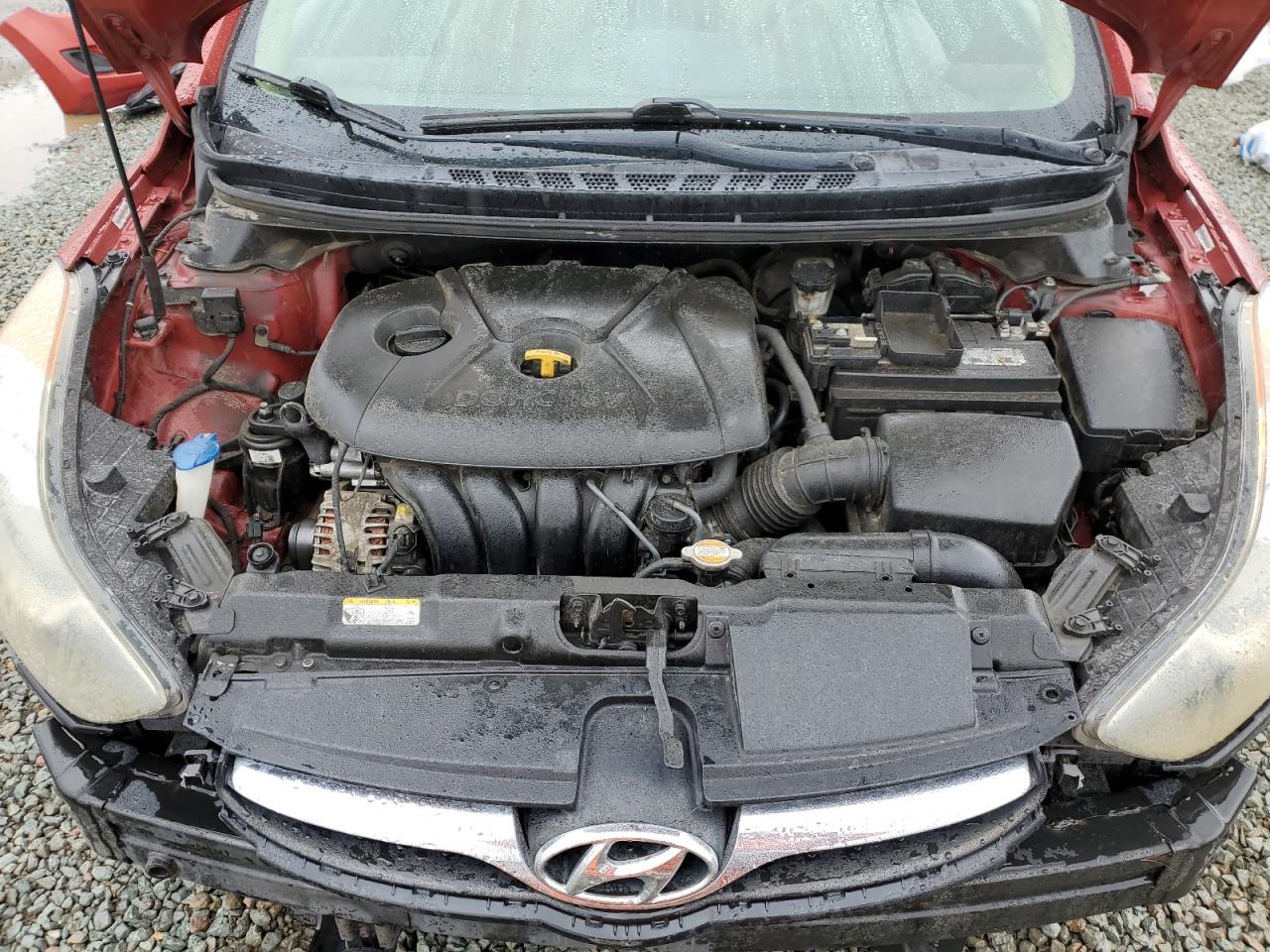 2011 Hyundai Elantra - Image 11