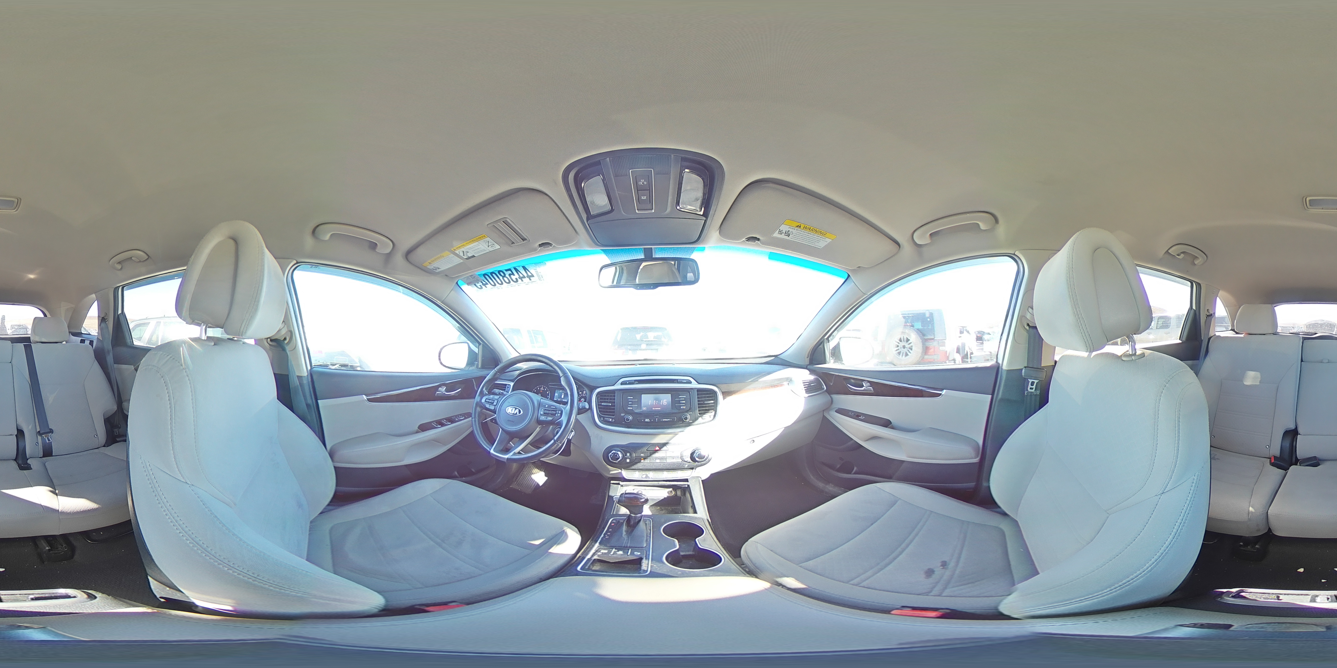 2016 Kia Sorento - Image 13