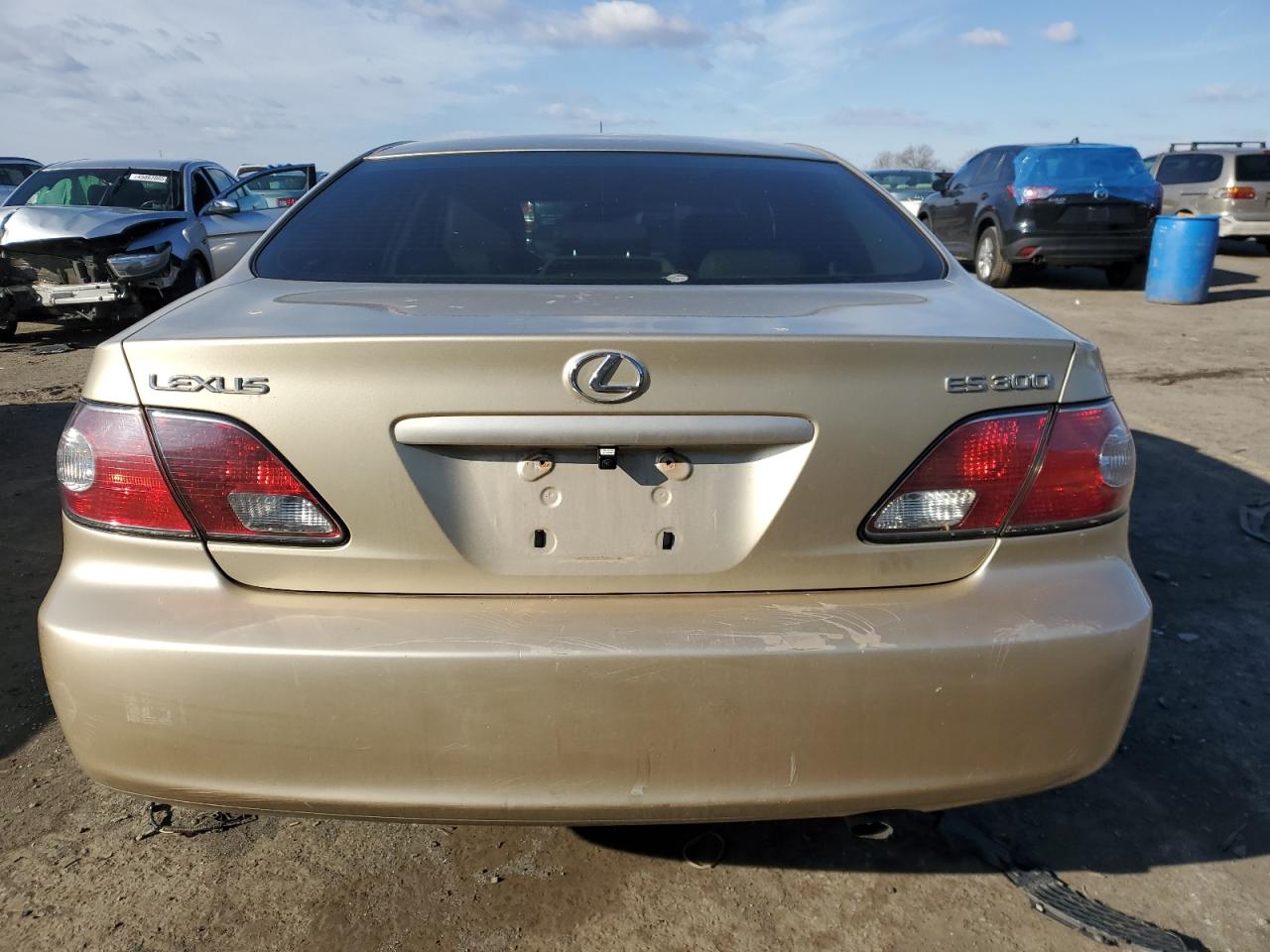 2002 Lexus ES - Image 6