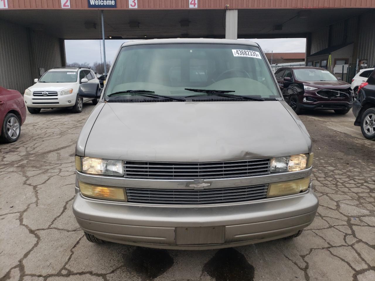2002 Chevrolet Astro - Image 5