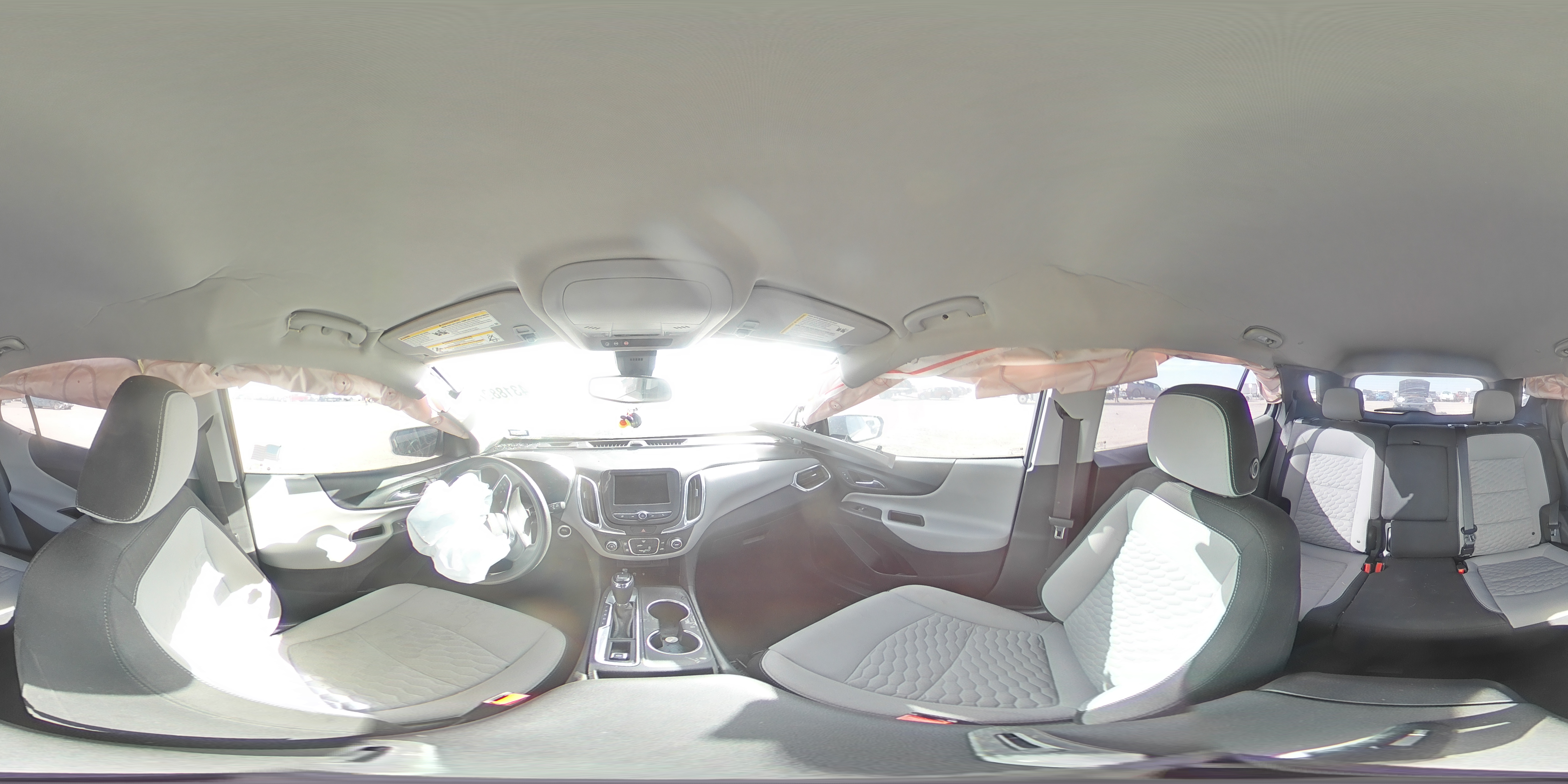 2020 Chevrolet Equinox - Image 13