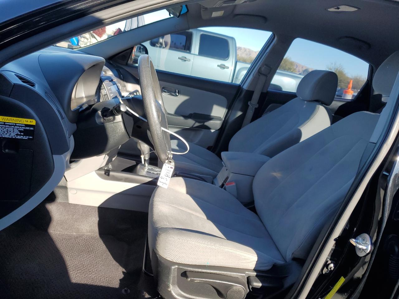 2010 Hyundai Elantra - Image 7