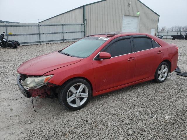 Седаны TOYOTA CAMRY 2014 Красный