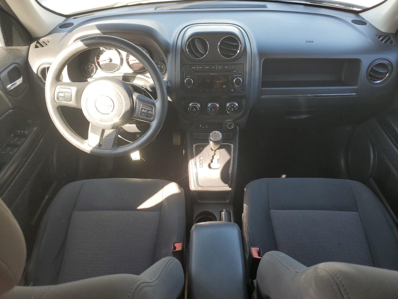 2011 Jeep Liberty (Patriot) - Image 8