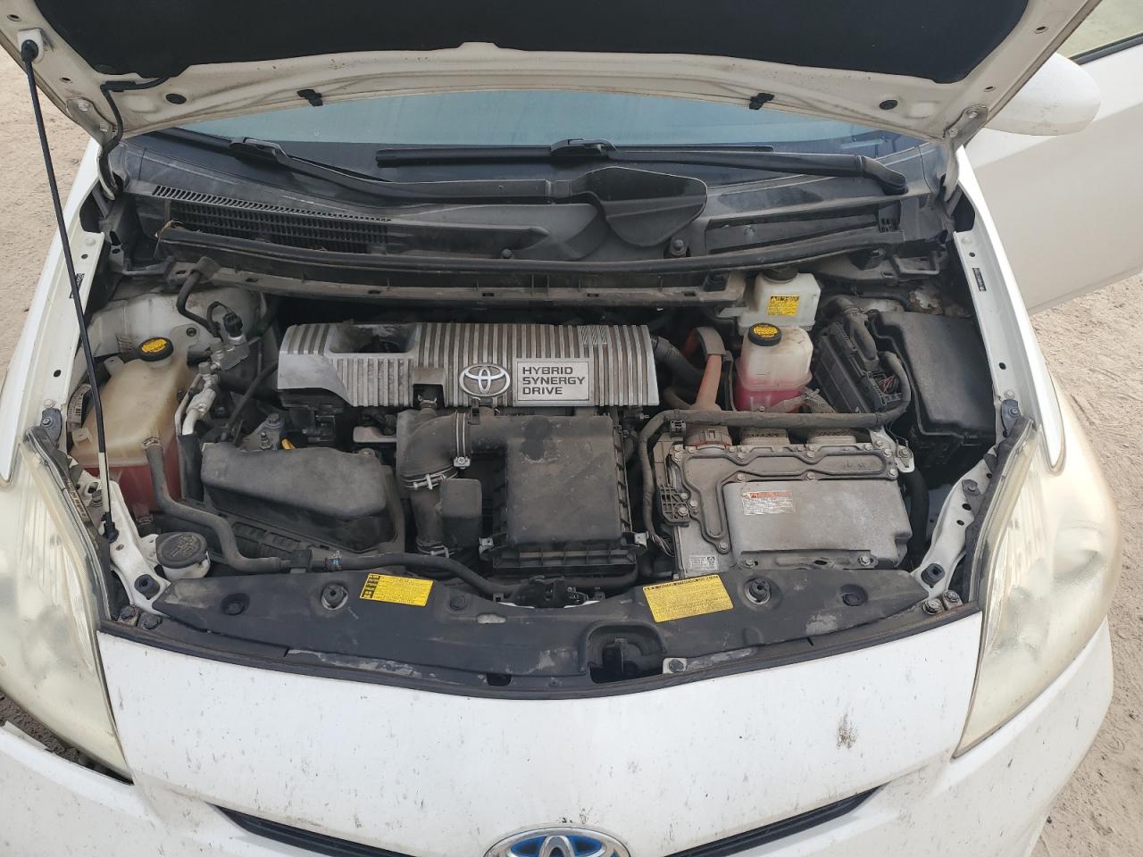 2012 Toyota Prius - Image 11