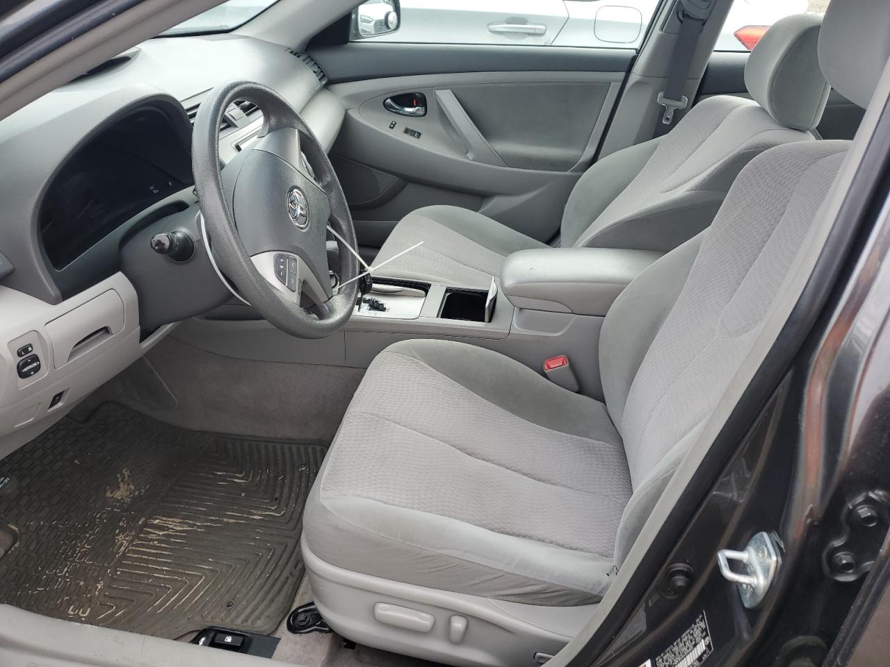 2010 Toyota Camry - Image 7