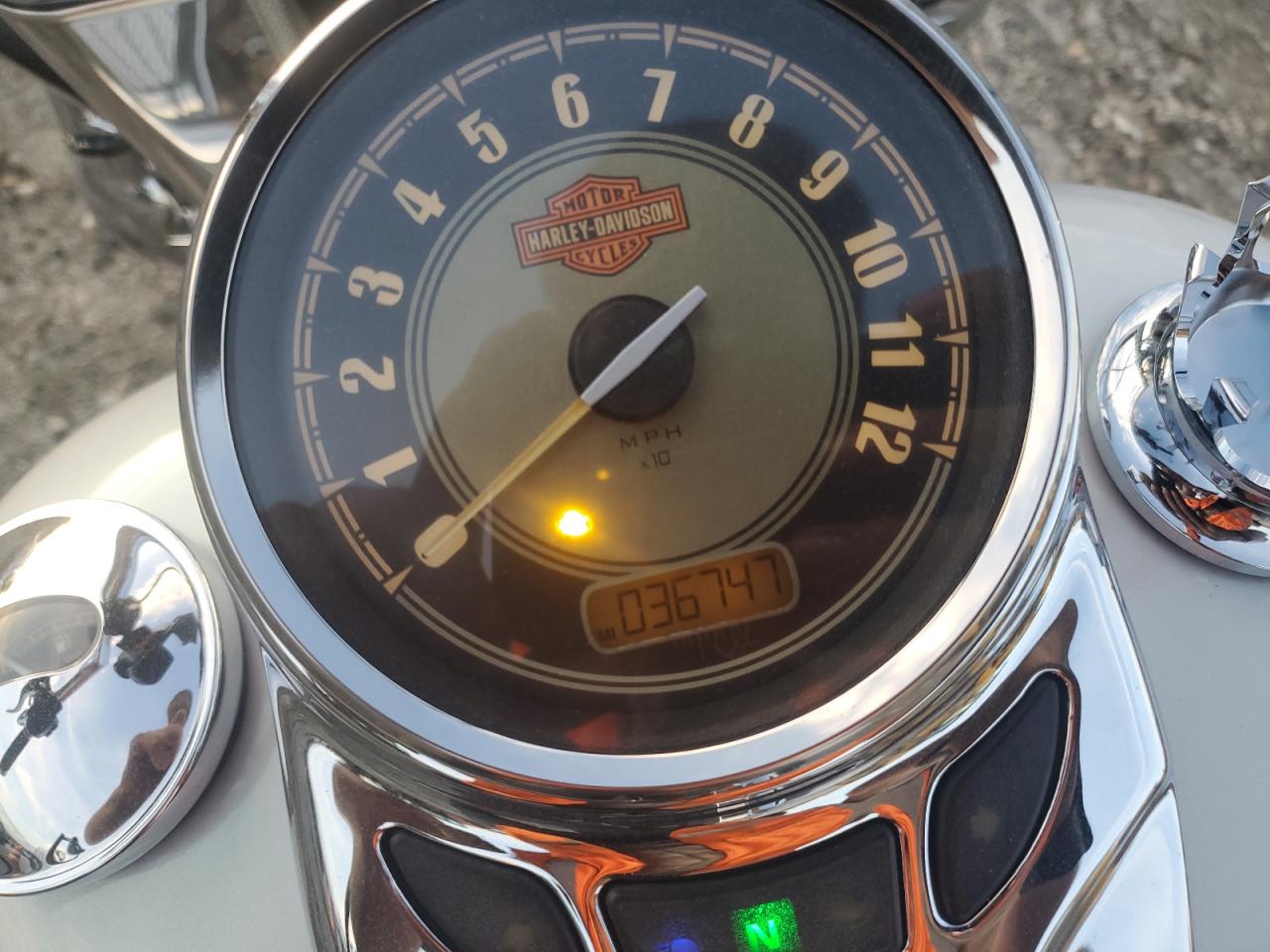 2013 Harley-Davidson Flstc Heritage Softail Classic VIN: 1HD1BWV17DB025831 Lot: 45474685