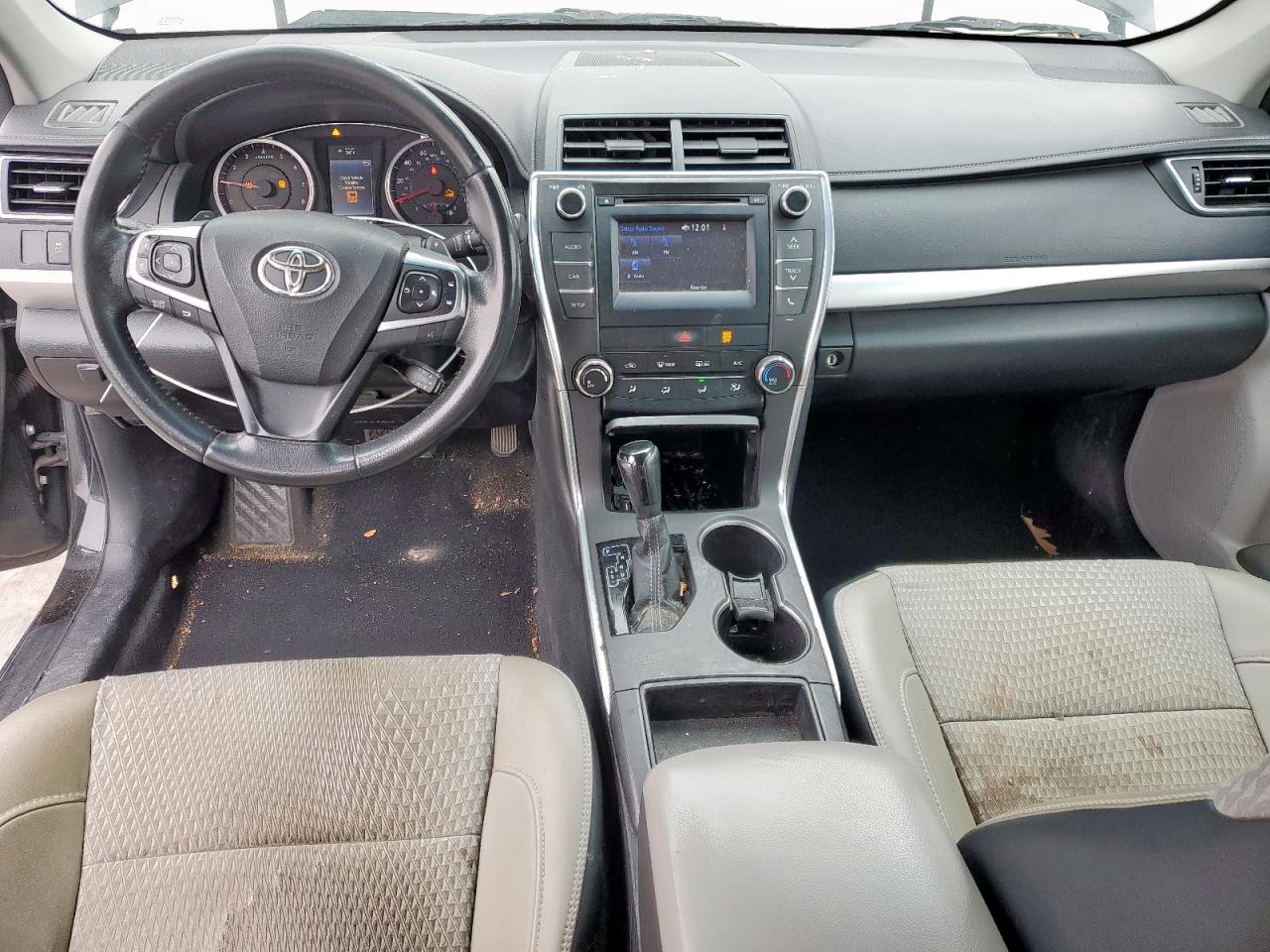 2015 Toyota Camry - Image 8