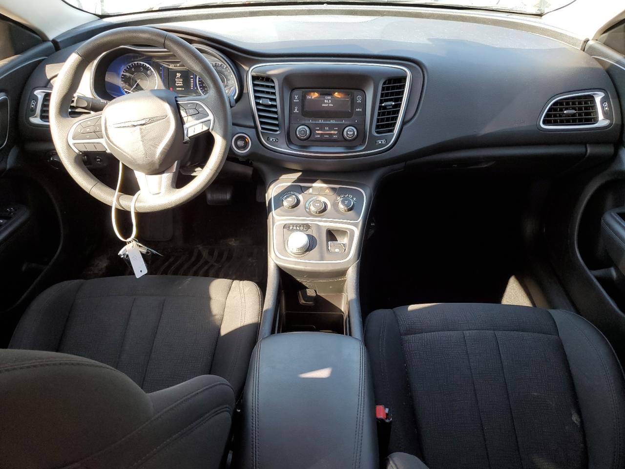 2016 Chrysler 200 - Image 8