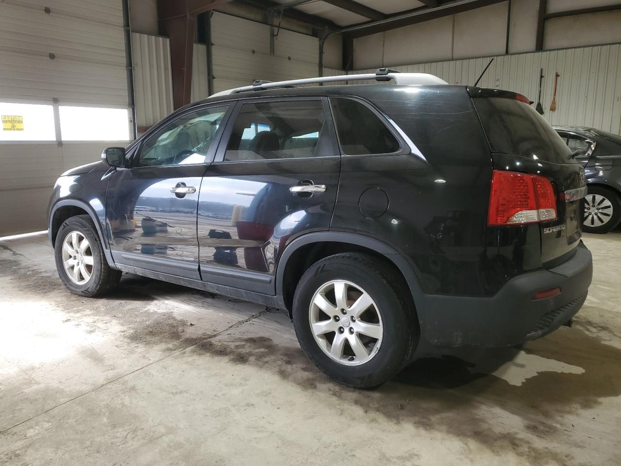 2011 Kia Sorento - Image 2