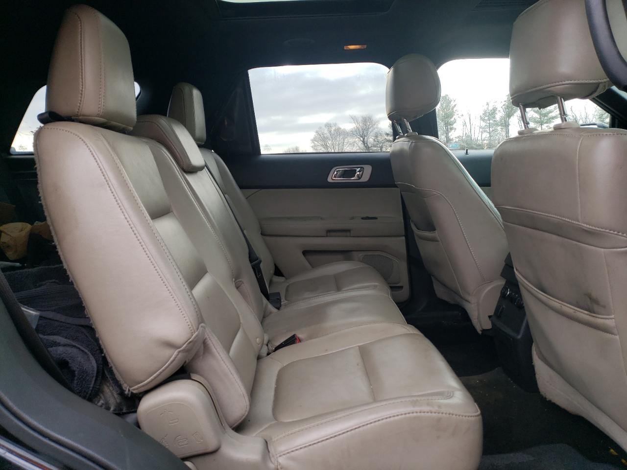 2012 Ford Explorer - Image 11