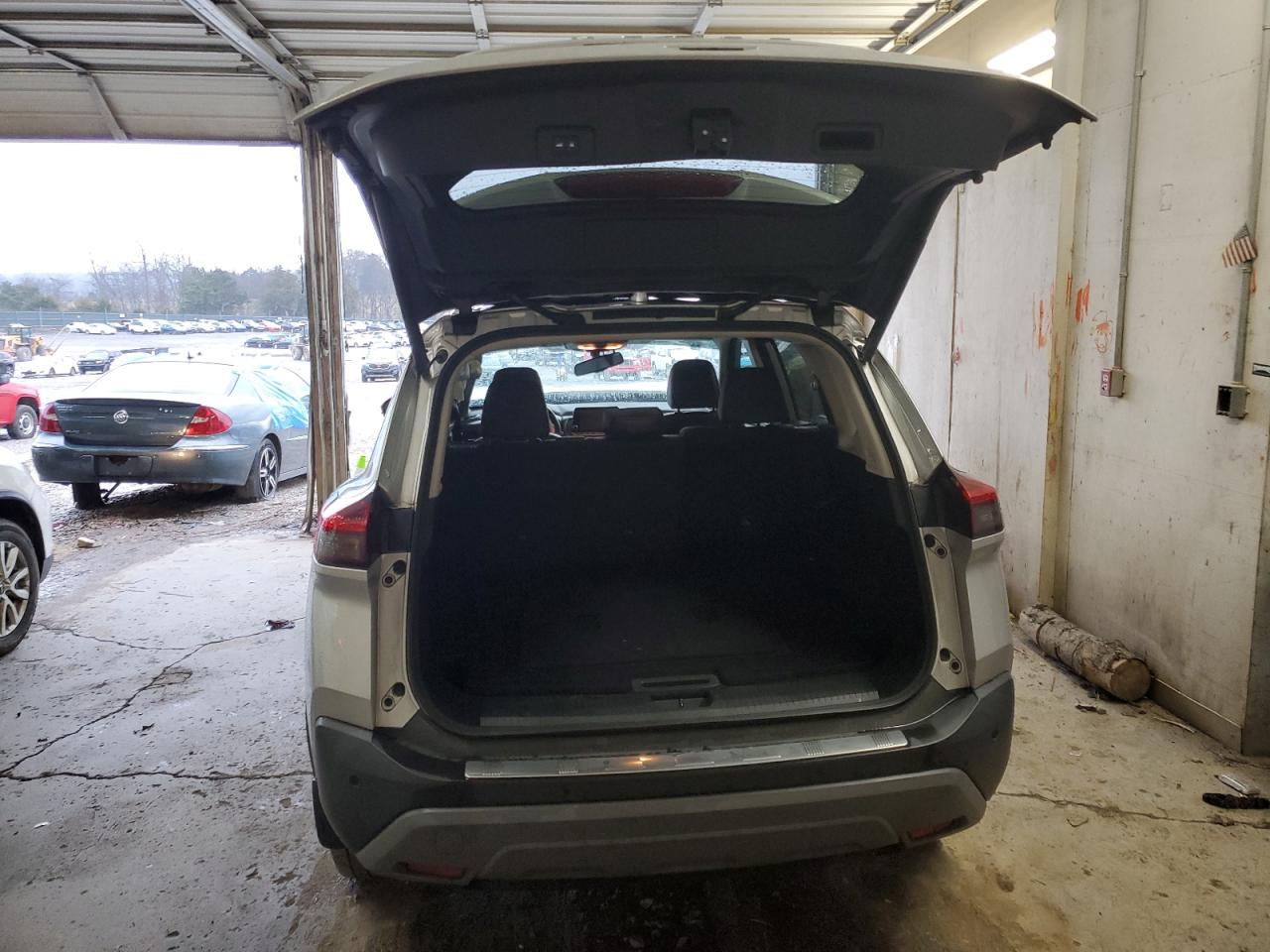 2021 Nissan Rogue - Image 6
