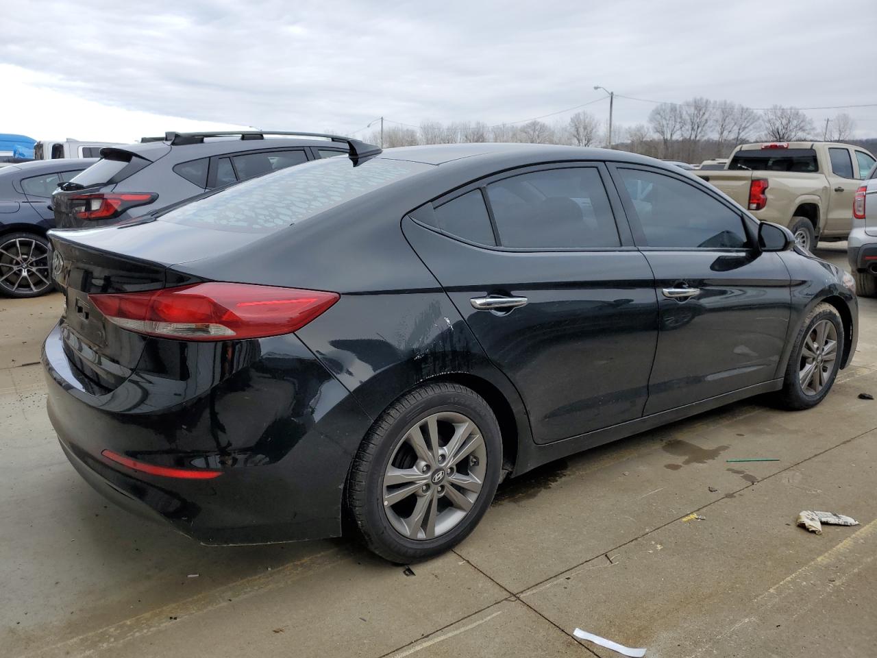 2017 Hyundai Elantra - Image 3
