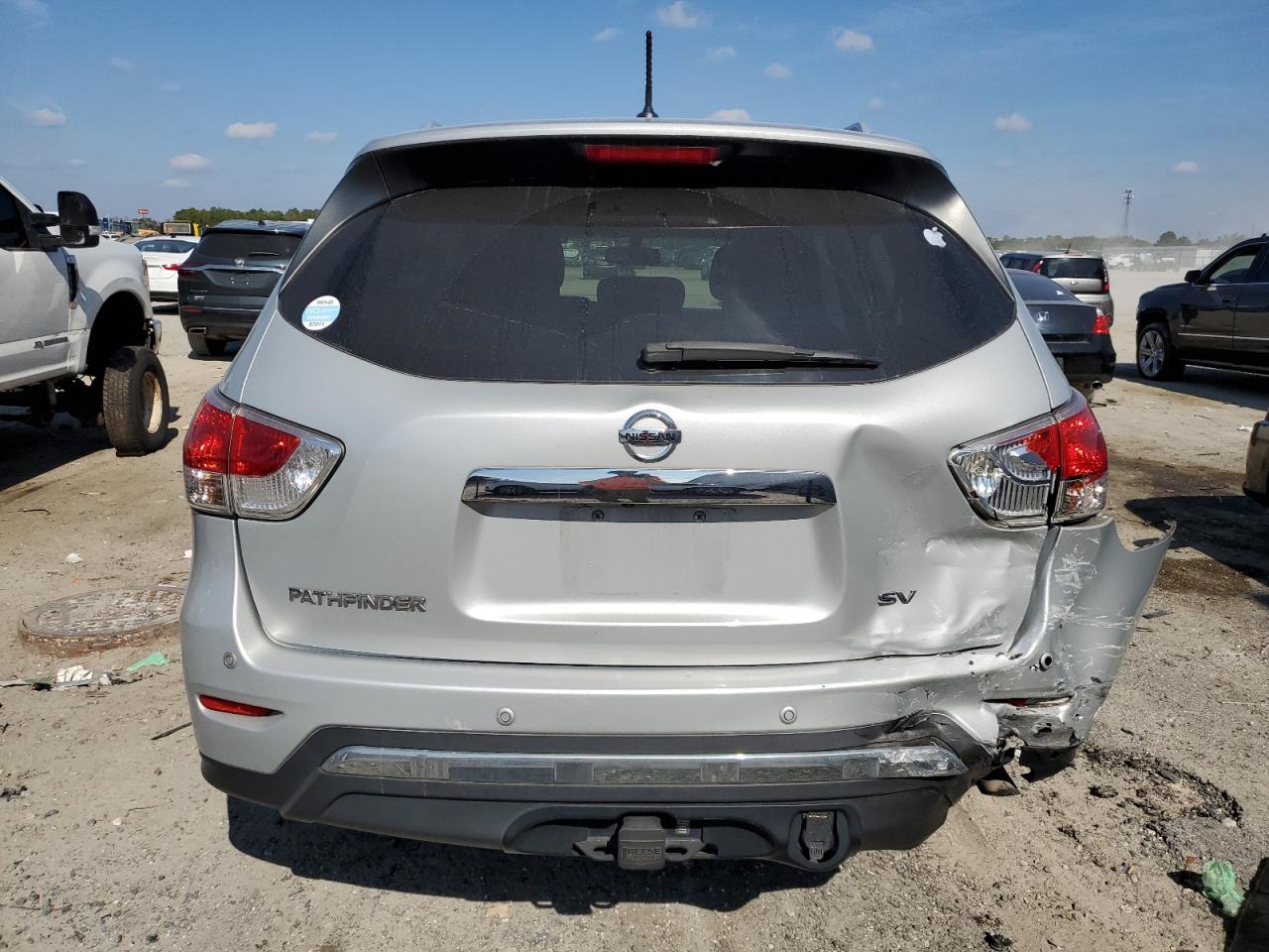 2015 Nissan Pathfinder - Image 6