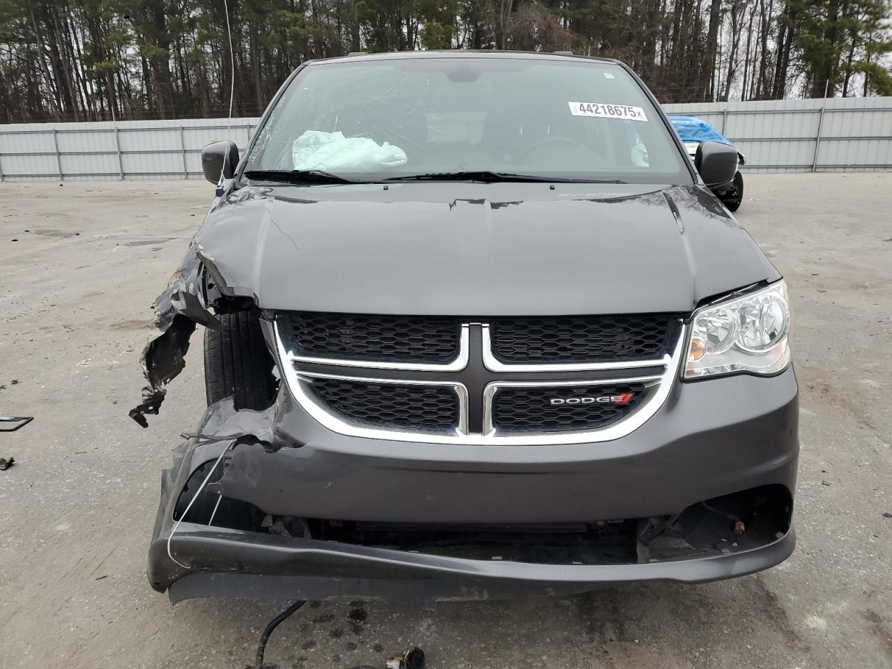 2020 Dodge Caravan - Image 5
