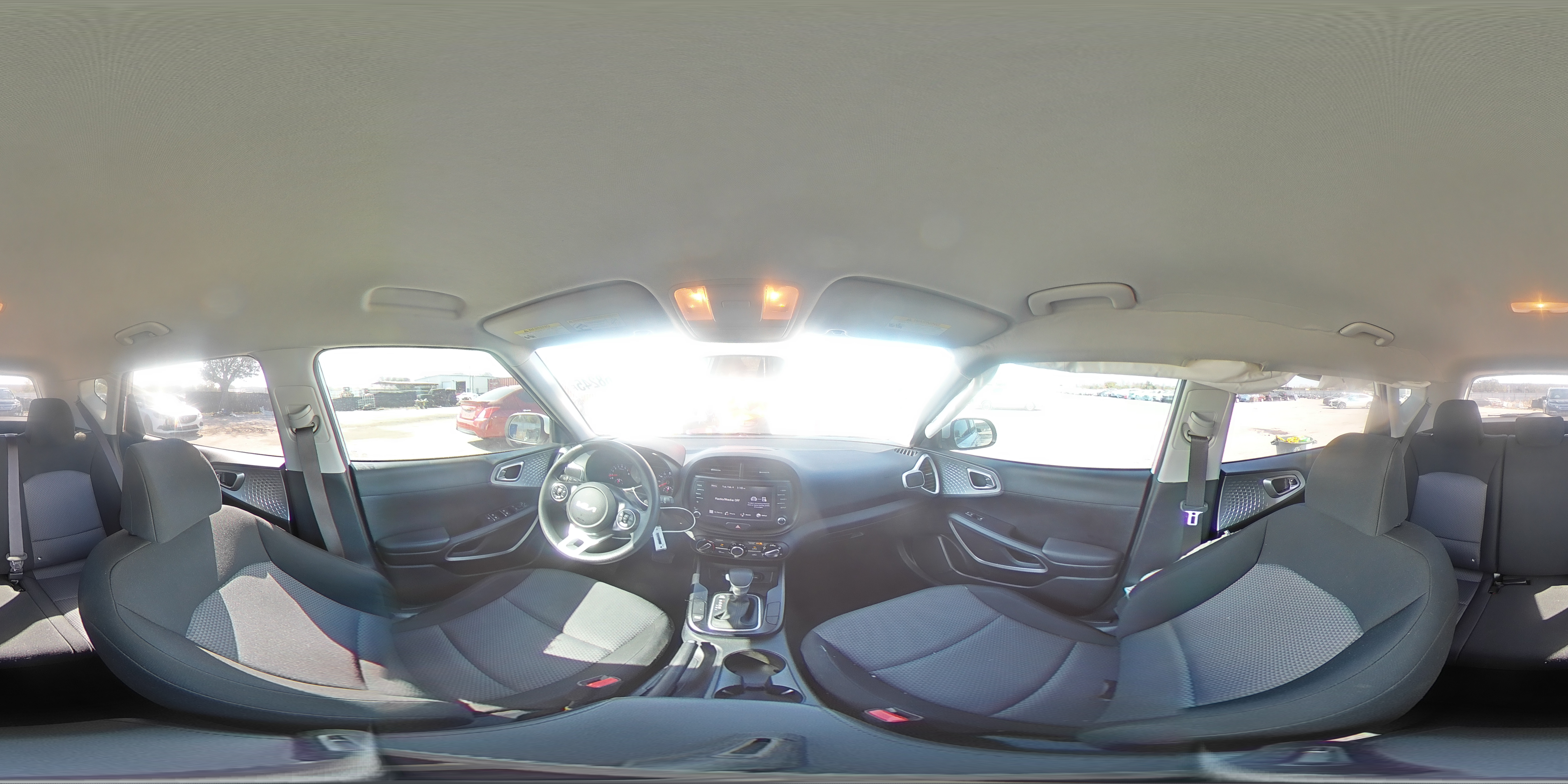 2022 Kia Soul - Image 13