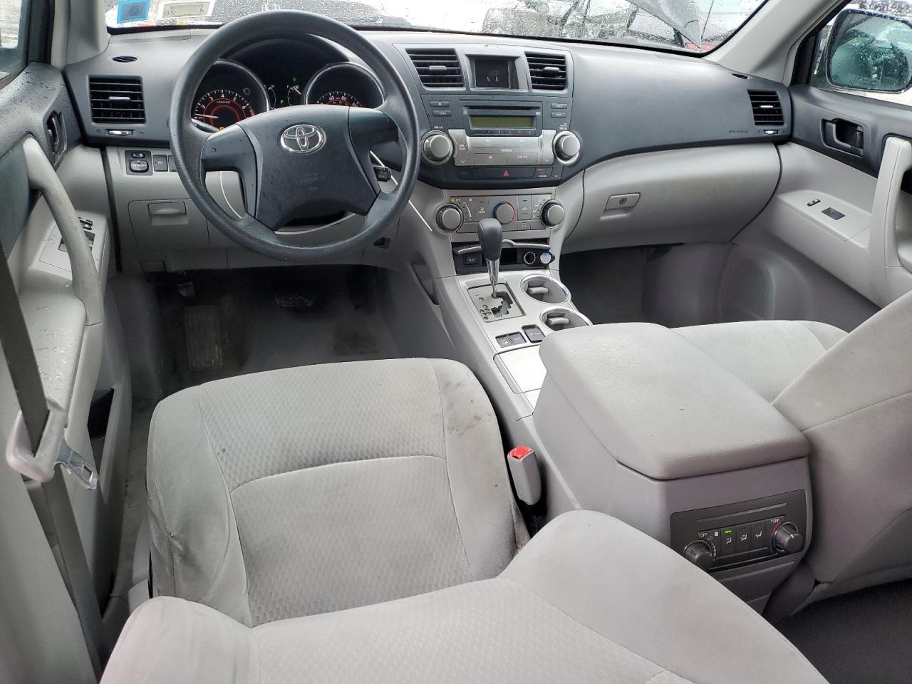 2010 Toyota Highlander - Image 8