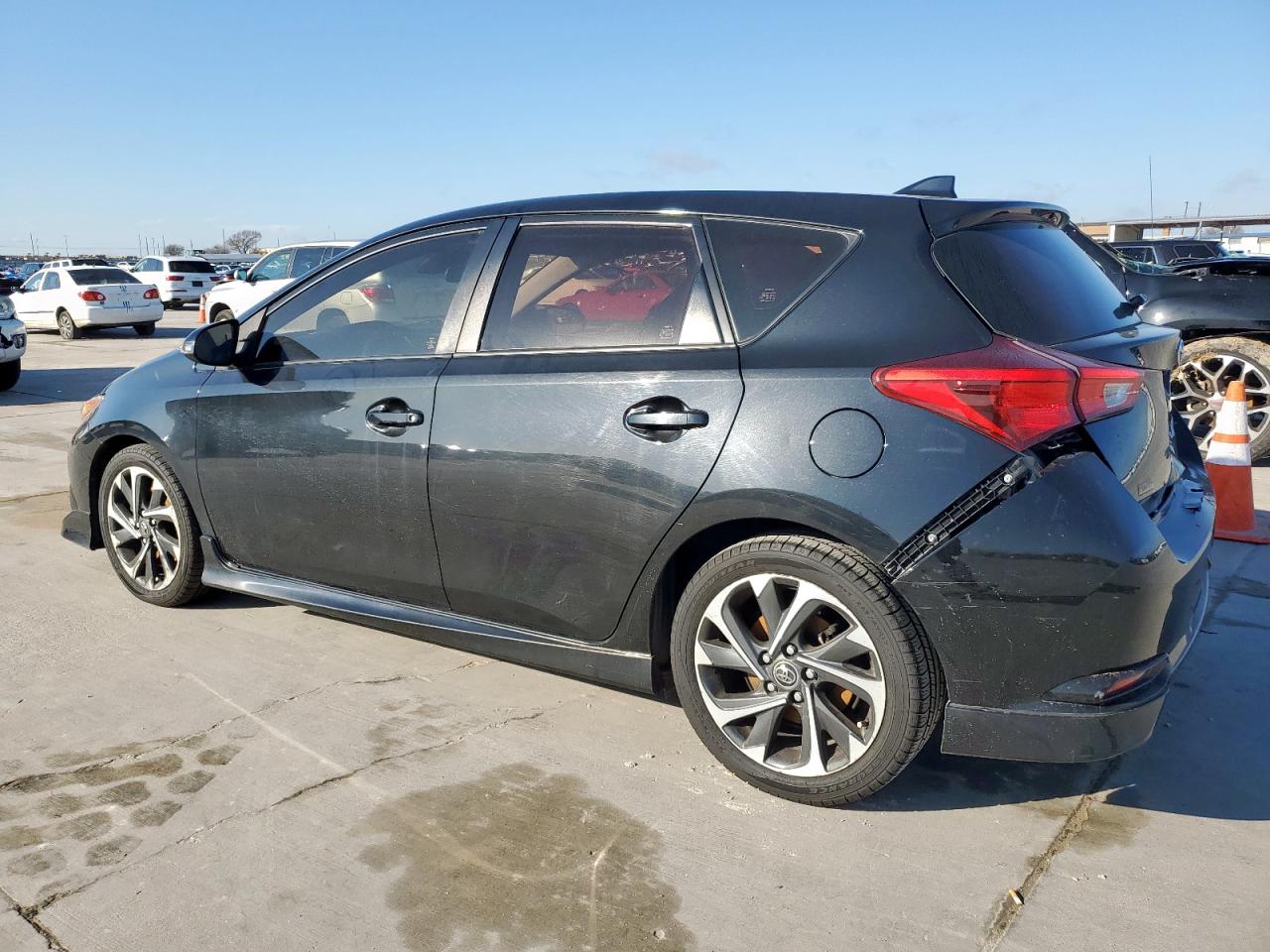 2018 Toyota Corolla - Image 2