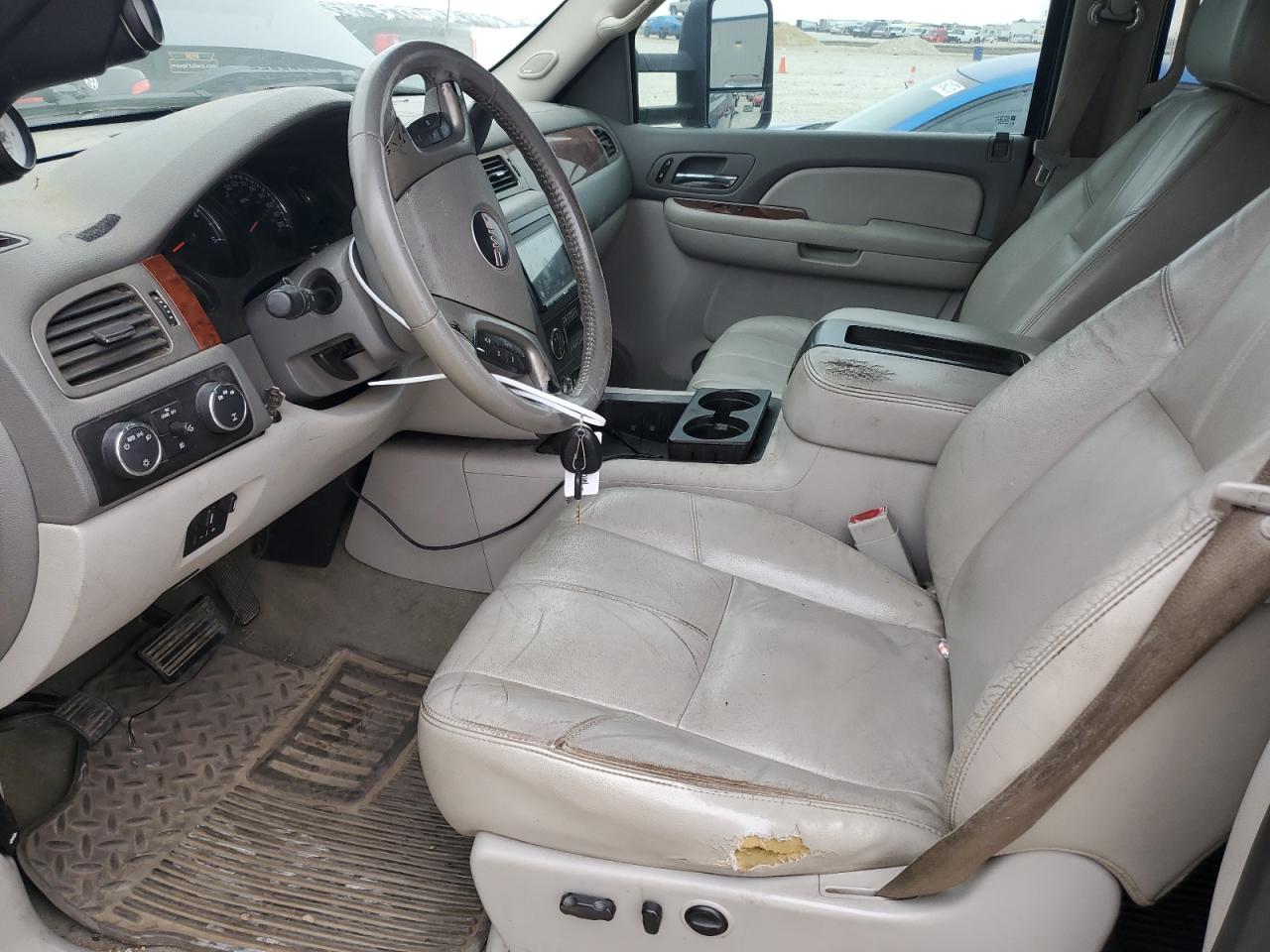 2009 GMC Sierra - Image 7