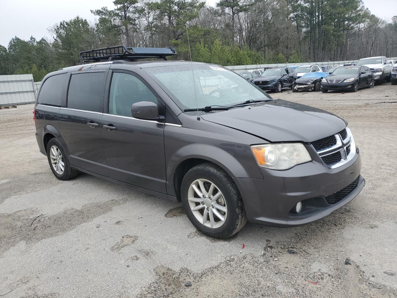 2019 Dodge Caravan - Image 4