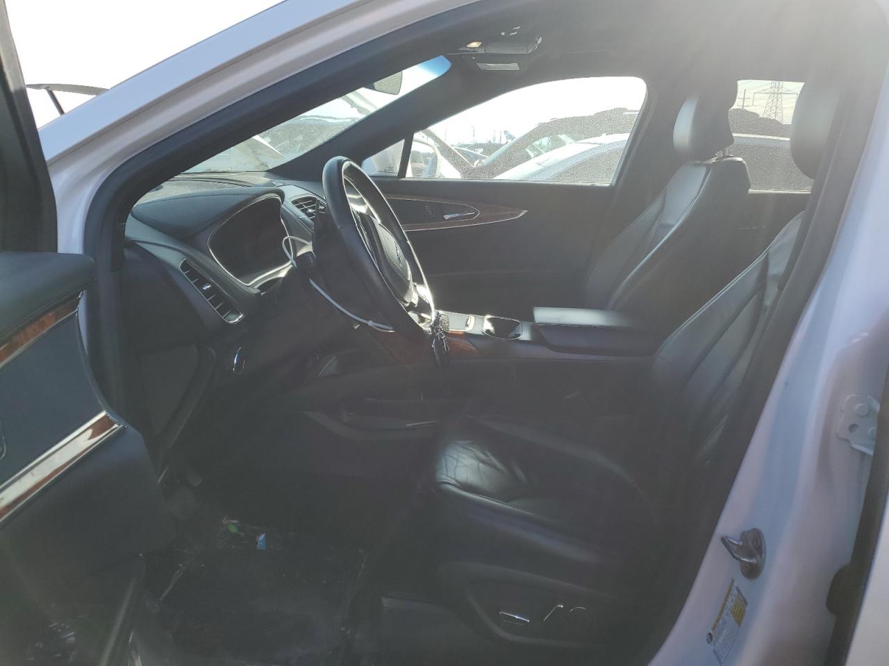 2019 Lincoln Nautilus - Image 7