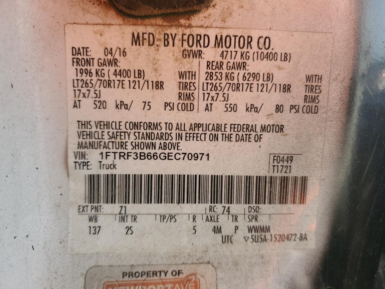 2016 Ford F350 - Image 12