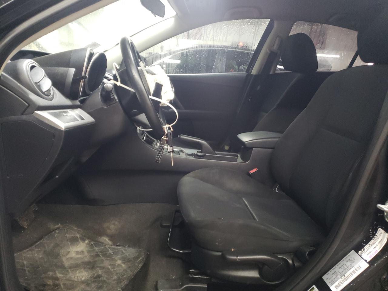 2010 Mazda 3 - Image 7