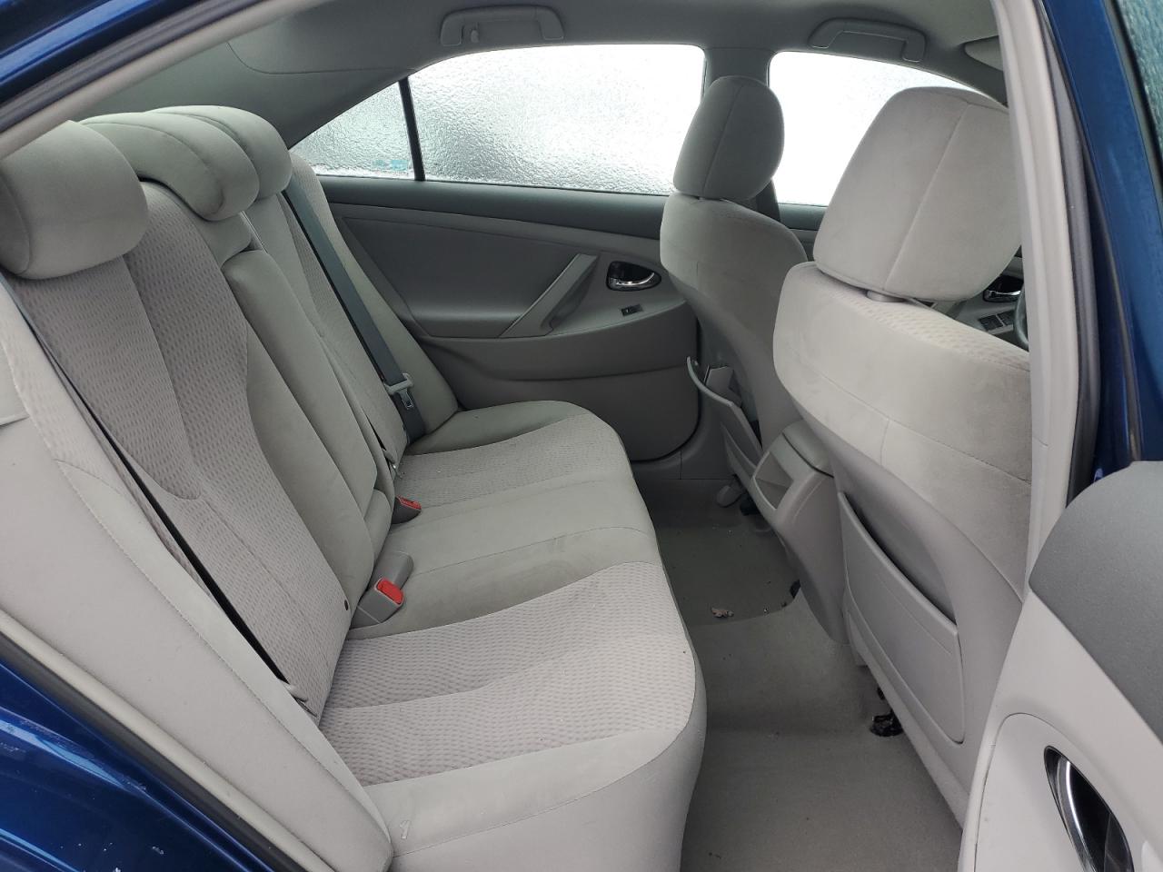 2011 Toyota Camry - Image 10