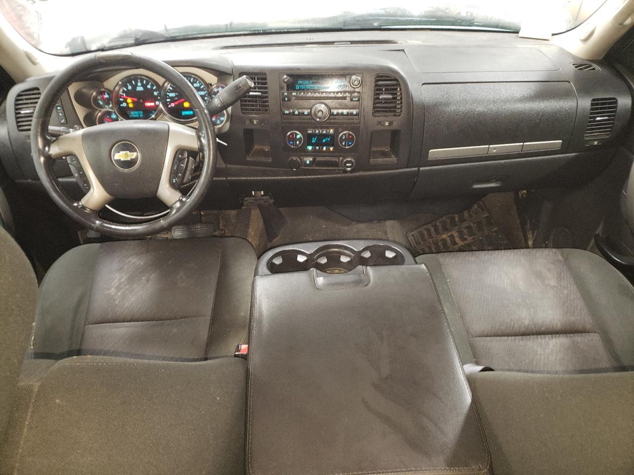 2011 Chevrolet Silverado - Image 8