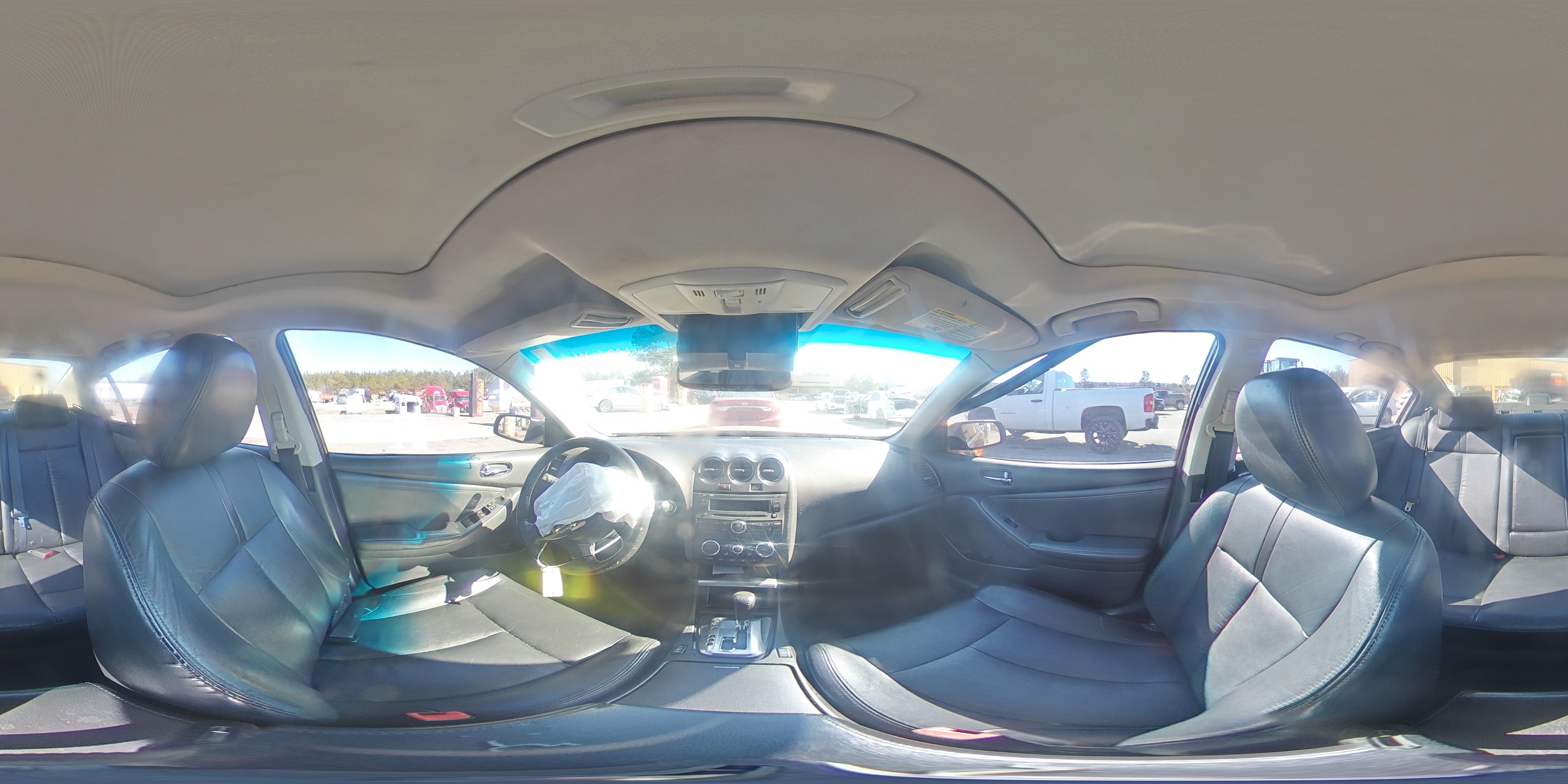2010 Nissan Altima - Image 13
