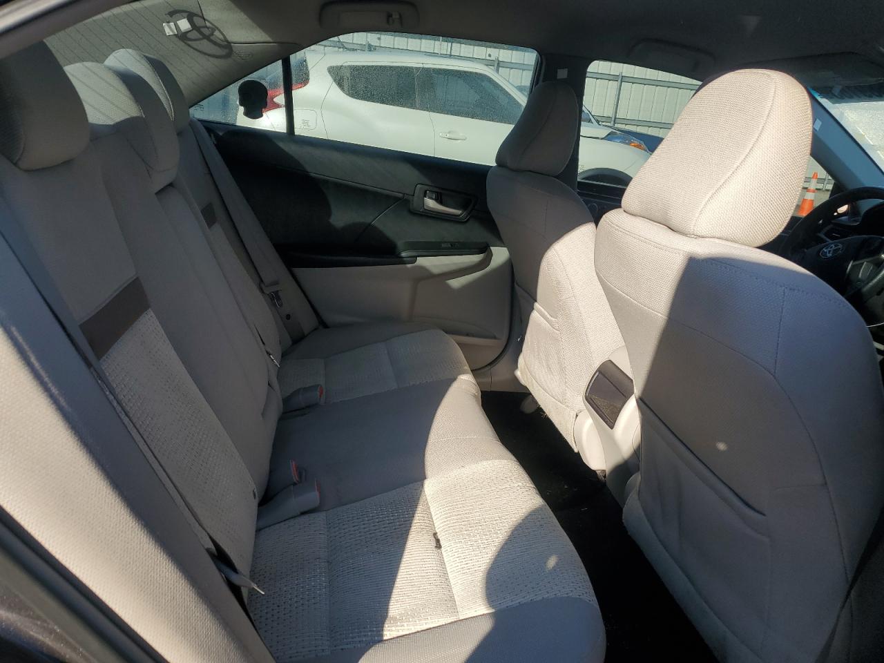 2014 Toyota Camry - Image 10