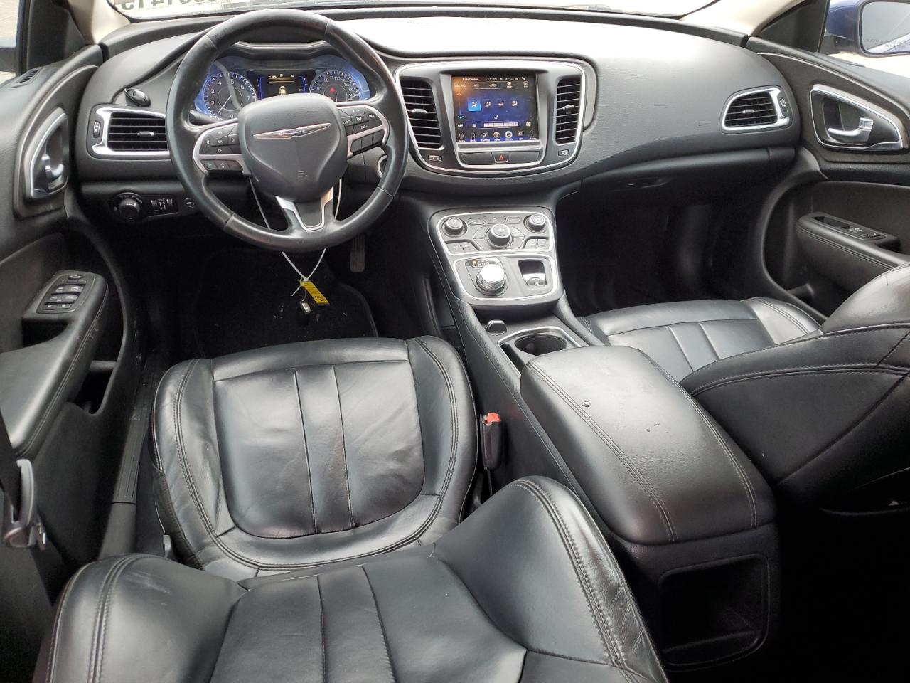 2016 Chrysler 200 - Image 8