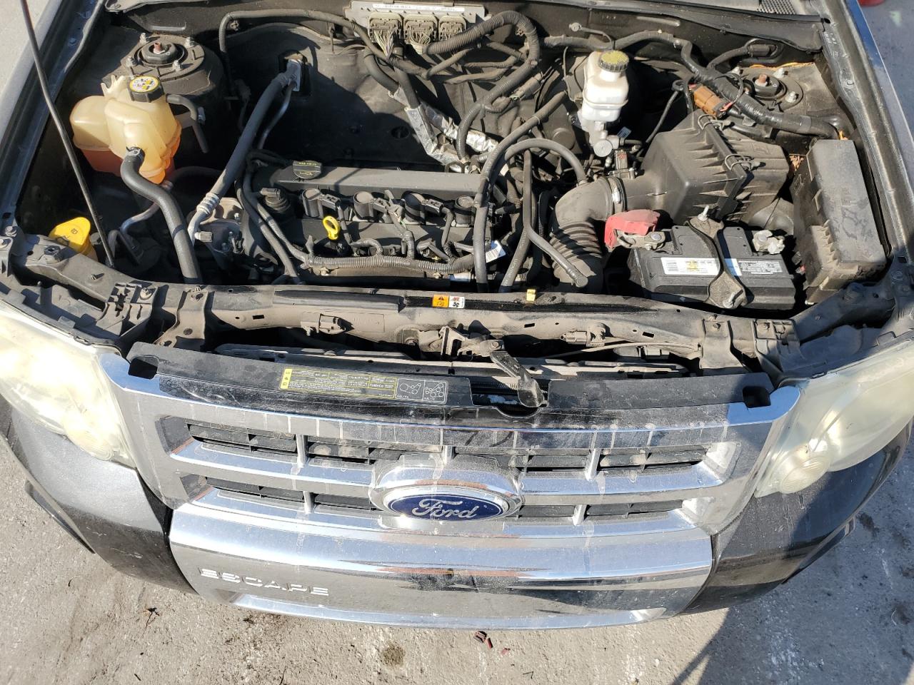 2011 Ford Escape - Image 12