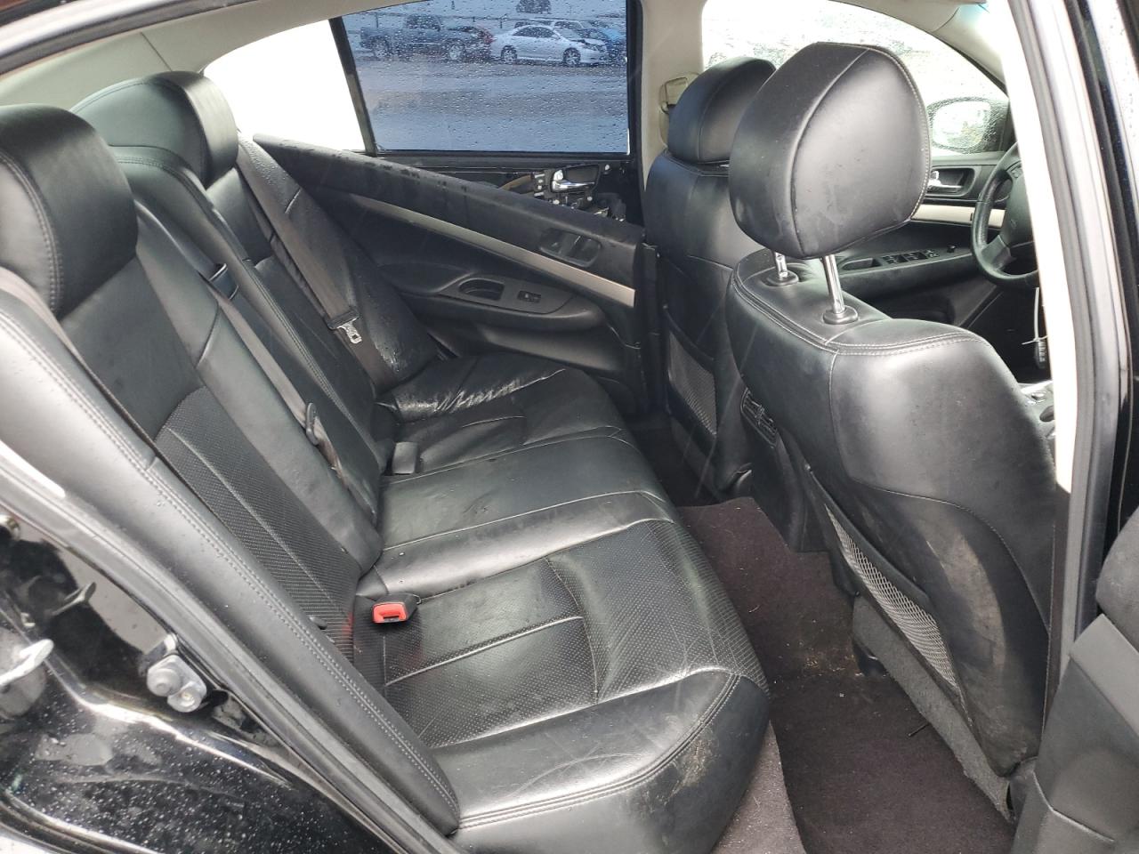 2012 Infiniti G - Image 11
