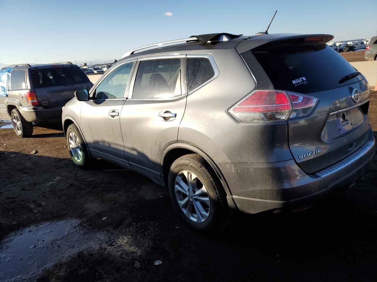 2014 Nissan Rogue - Image 2