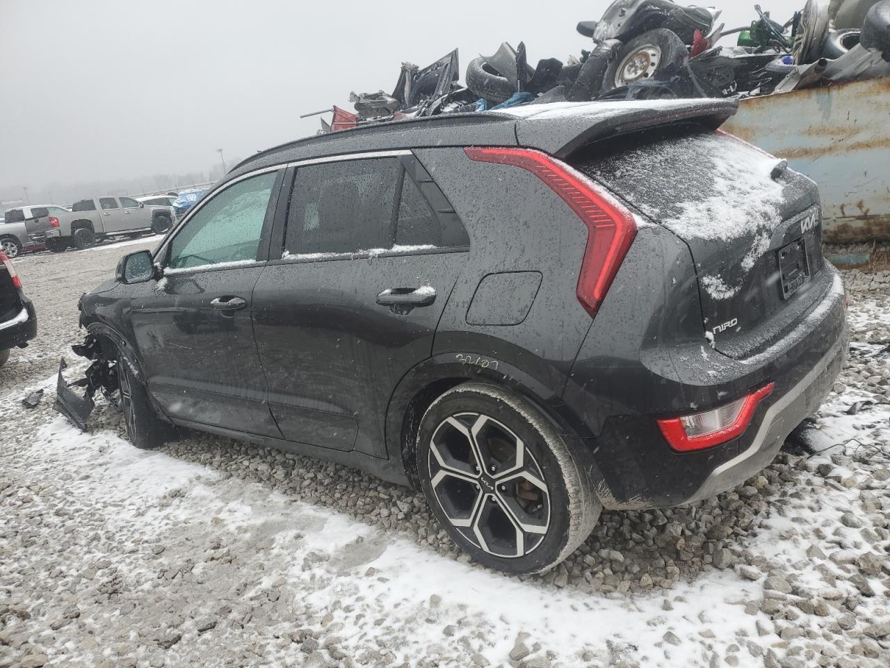 2023 Kia Niro - Image 2