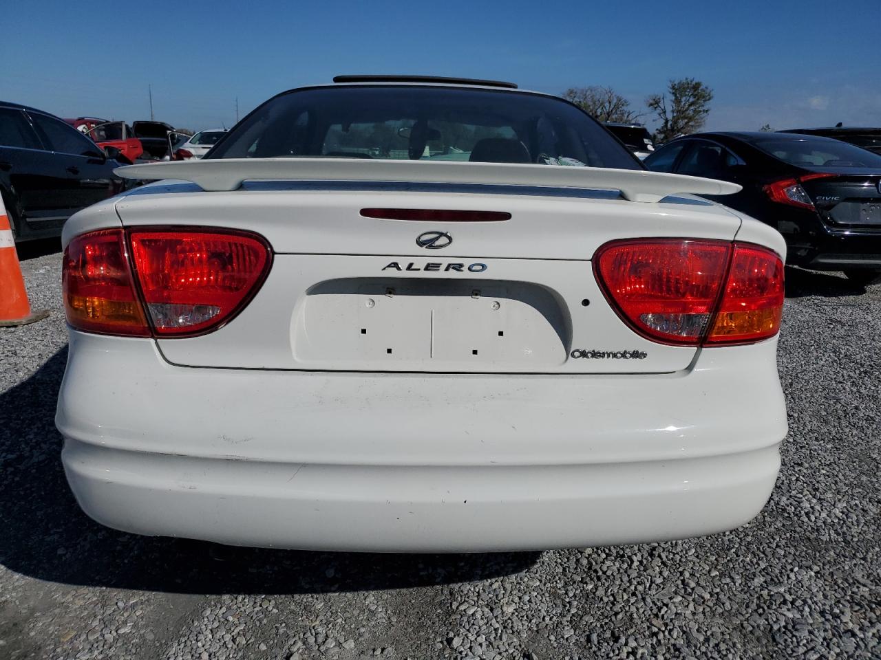 2003 Oldsmobile Alero - Image 6