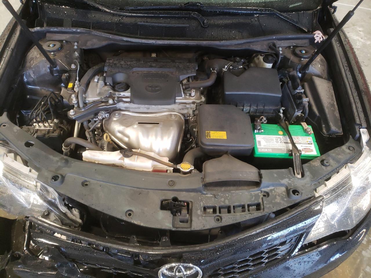 2014 Toyota Camry - Image 11