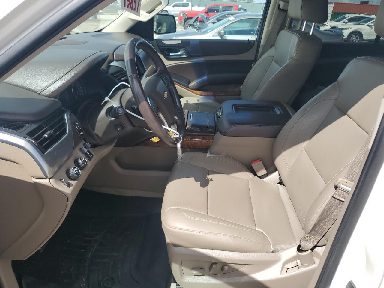 2015 Chevrolet Suburban - Image 7