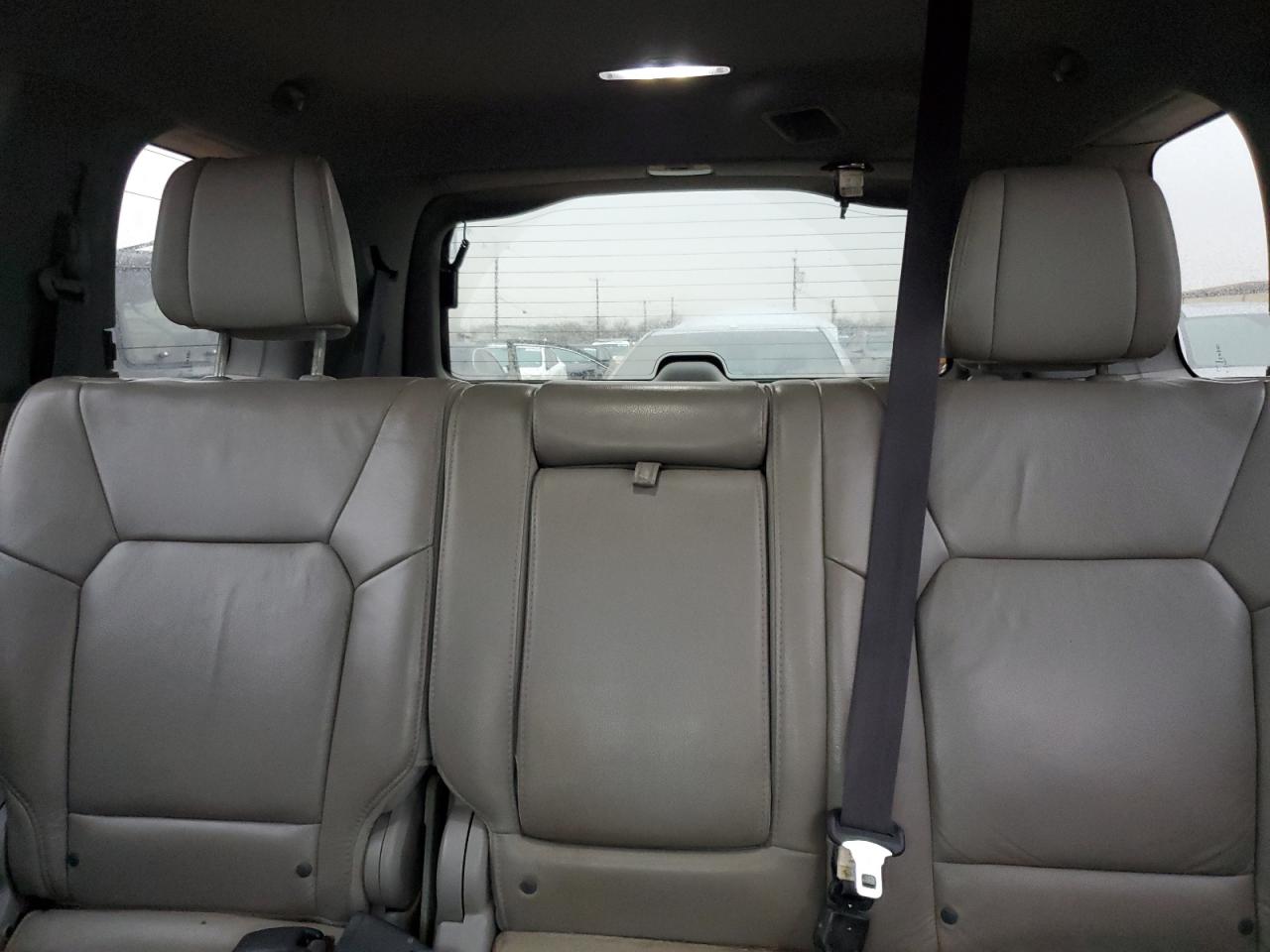 2014 Honda Pilot - Image 10