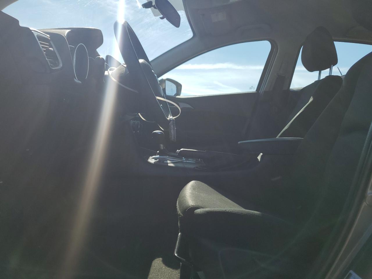 2016 Mazda 3 - Image 7