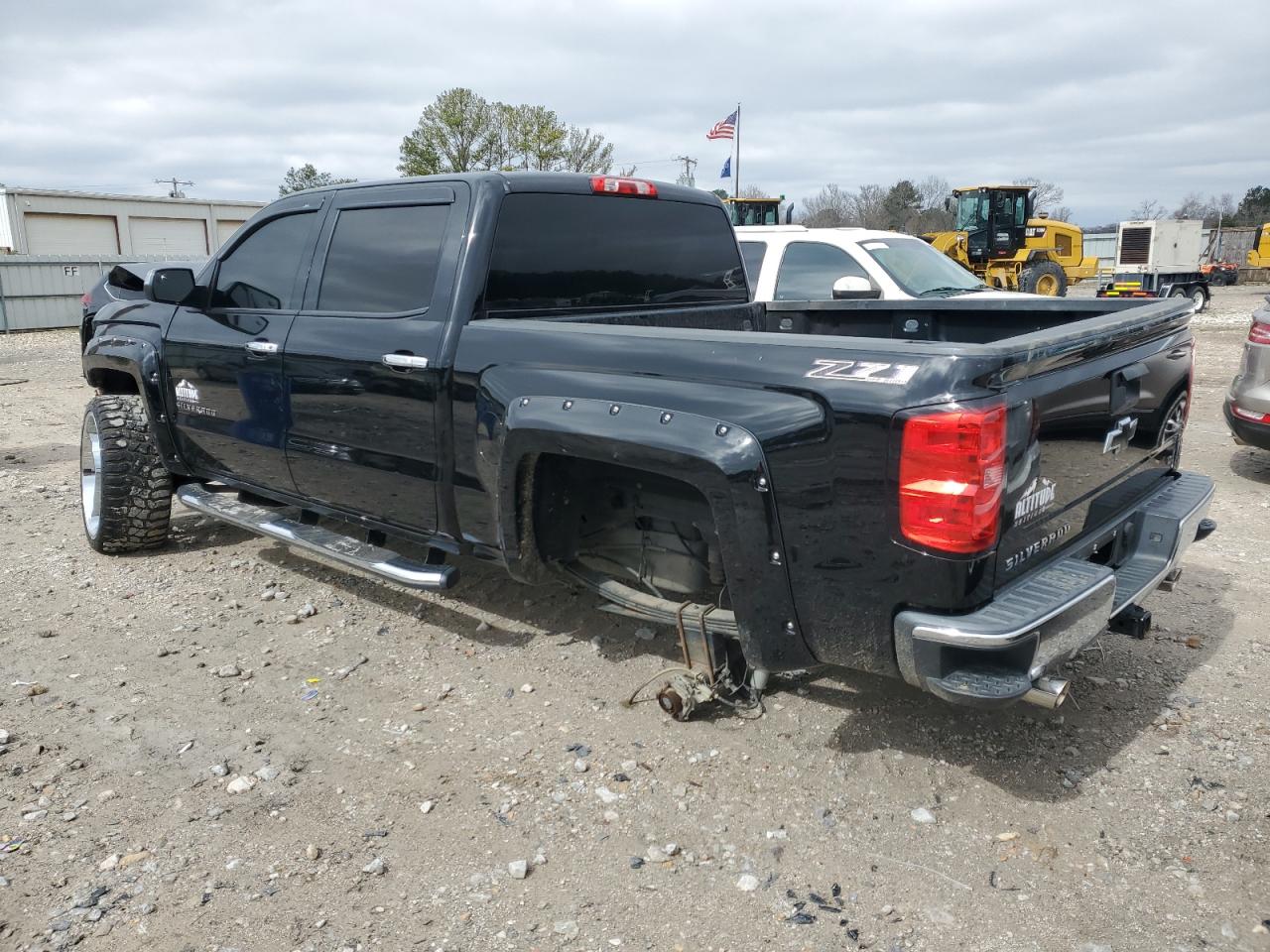 2014 Chevrolet Silverado - Image 2