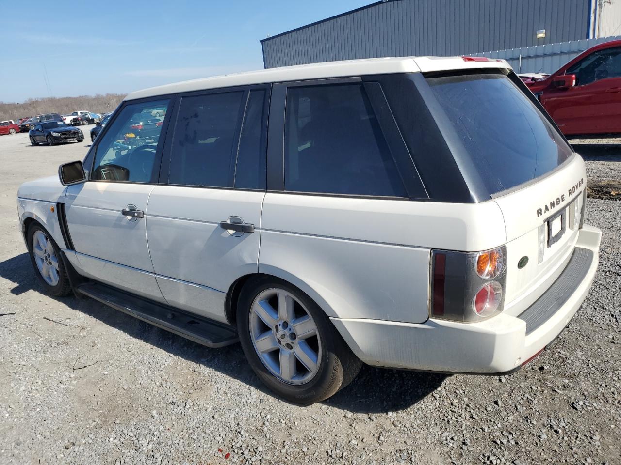 2004 Land Rover Range Rover - Image 2