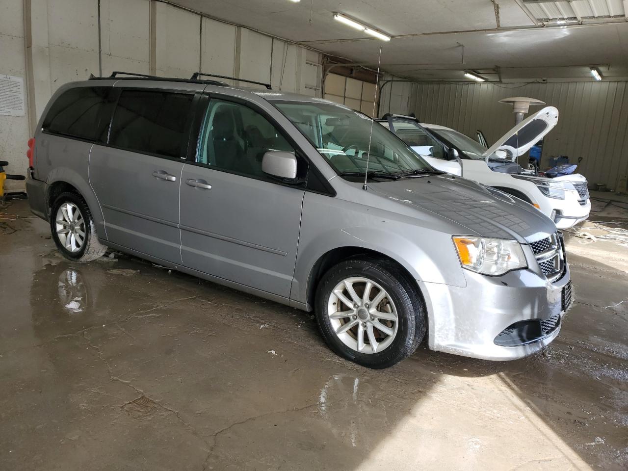 2013 Dodge Caravan - Image 4