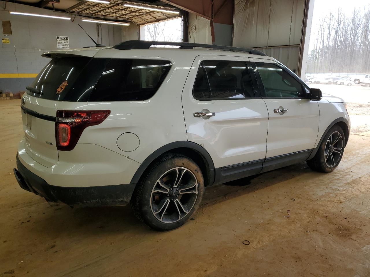 2014 Ford Explorer - Image 3