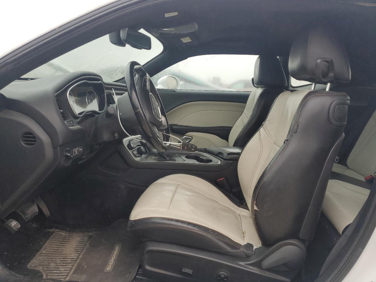 2015 Dodge Challenger - Image 7